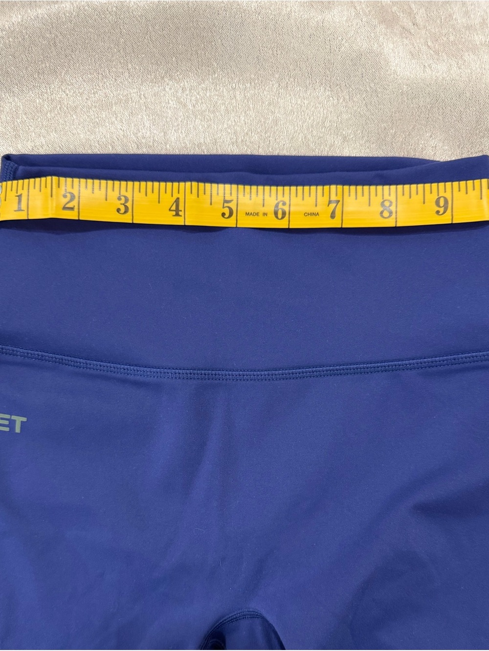 Set Active Green Sports Bra and Blue Active Shorts Set - Picture 6 of 10
